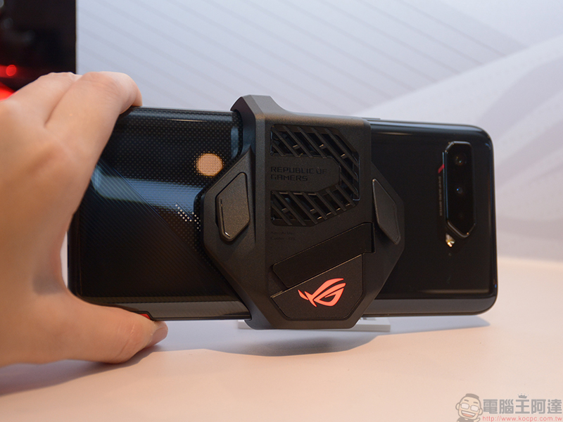 ROG Phone 5 正式發表,3款機型滿足你的高強度遊戲需求 - 電腦王阿達 ROG Phone 5 正式發表,3款機型滿足你的高強度遊戲需求 - 電腦王阿達