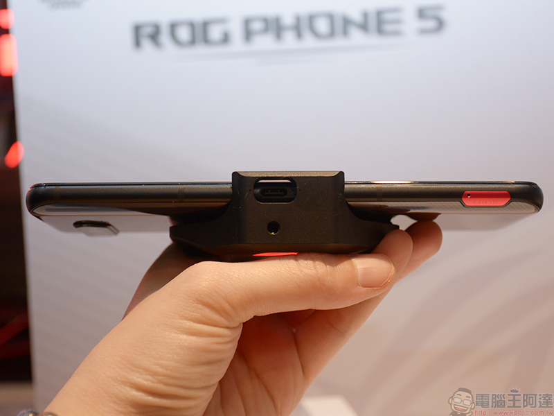 ROG Phone 5 正式發表,3款機型滿足你的高強度遊戲需求 - 電腦王阿達 ROG Phone 5 正式發表,3款機型滿足你的高強度遊戲需求 - 電腦王阿達