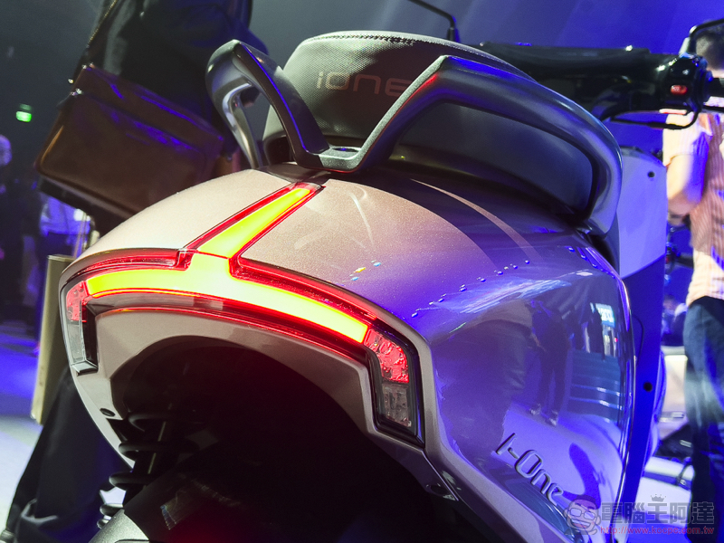 光陽 ionex 性能換電車 S7 與 S7R 登場,給 Gogoro 不只一點好看 - 電腦王阿達 光陽 ionex 性能換電車 S7 與 S7R 登場,給 Gogoro 不只一點好看 - 電腦王阿達
