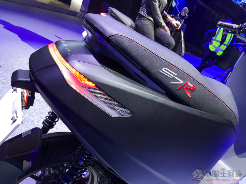 光陽 Ionex S7R 君臨麗寶賽車場,賽道魂滿載的「城市鋼砲」奪得媒體一致好評 - 電腦王阿達 光陽 Ionex S7R 君臨麗寶賽車場,賽道魂滿載的「城市鋼砲」奪得媒體一致好評 - 電腦王阿達