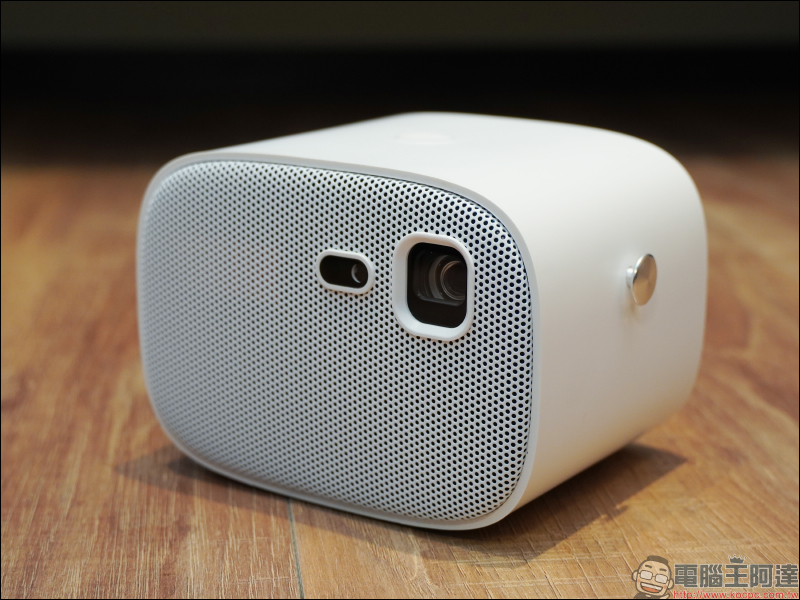 OVO U5 智慧投影機開箱動手玩:輕盈、護眼,150 吋掌上無框電視帶著走!正版第四台影音內容專屬優惠 - 電腦王阿達 OVO U5 智慧投影機開箱動手玩:輕盈、護眼,150 吋掌上無框電視帶著走!正版第四台影音內容專屬優惠 - 電腦王阿達
