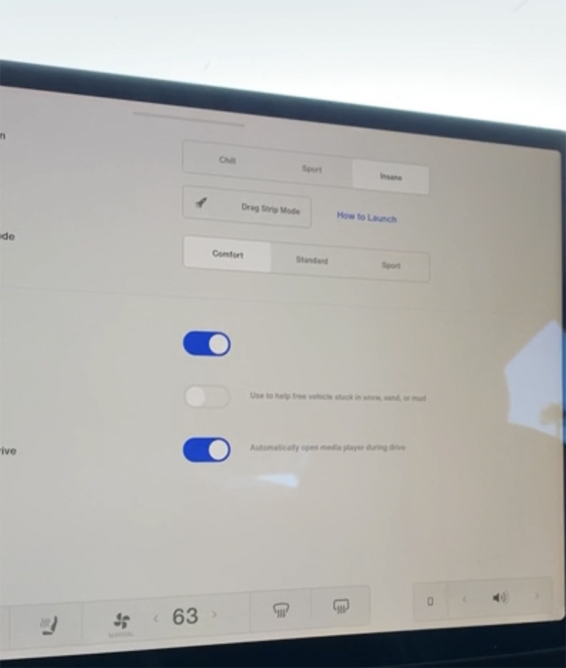Tesla v11 車載介面大改版曝光:磚型客製多工視窗還有新的「直線競速」模式登場 - 電腦王阿達 Tesla v11 車載介面大改版曝光:磚型客製多工視窗還有新的「直線競速」模式登場 - 電腦王阿達