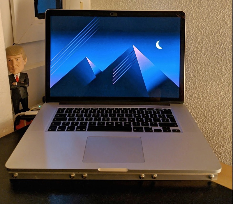 因為受不了MacBook Pro 風扇噪音，國外用戶自製水冷系統 - 電腦王阿達