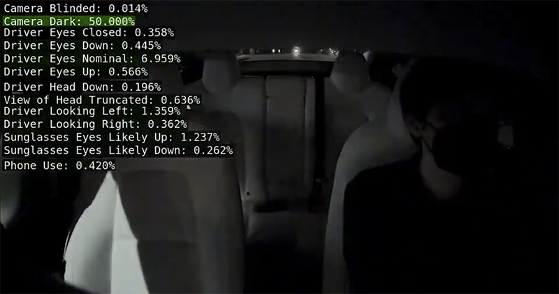 Tesla 車內監控系統被大神把玩了一番,居然會偵測「滑手機」(影片) - 電腦王阿達 Tesla 車內監控系統被大神把玩了一番,居然會偵測「滑手機」(影片) - 電腦王阿達