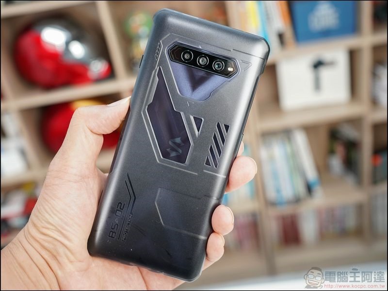 黑鯊 4 電競手機開箱 - 15 黑鯊 4 電競手機開箱 - 15