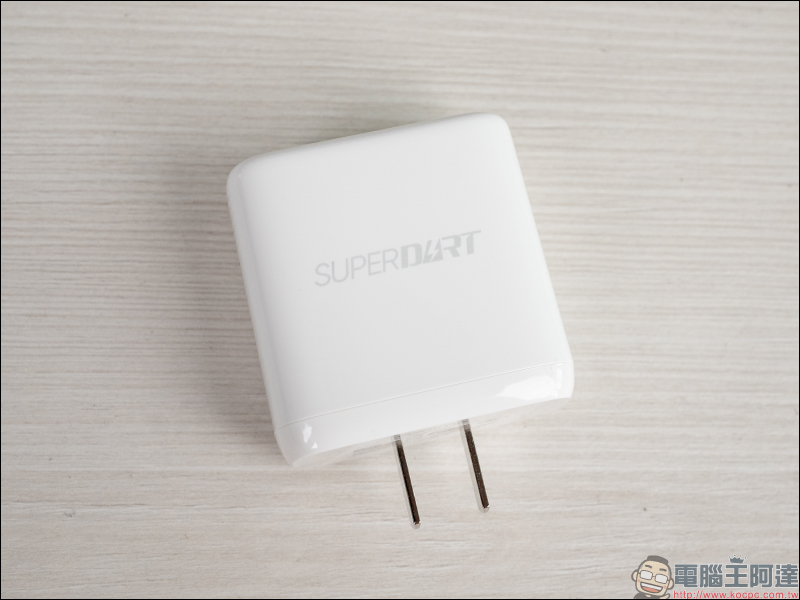 realme GT |敢越級 S888 旗艦 5G 搶先開箱、實拍動手玩 - 電腦王阿達 realme GT |敢越級 S888 旗艦 5G 搶先開箱、實拍動手玩 - 電腦王阿達