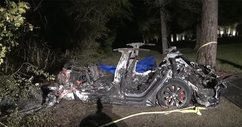 Tesla 兩死重大車禍花了數小時撲滅火勢後,發現根本沒人在駕駛座... - 電腦王阿達 Tesla 兩死重大車禍花了數小時撲滅火勢後,發現根本沒人在駕駛座... - 電腦王阿達