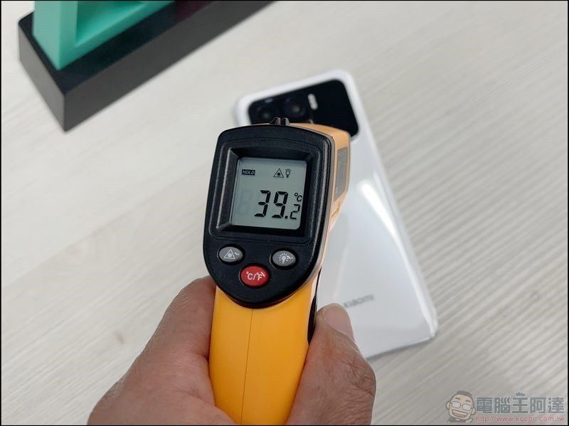 小米 11 Ultra 開箱 - 18 小米 11 Ultra 開箱 - 18