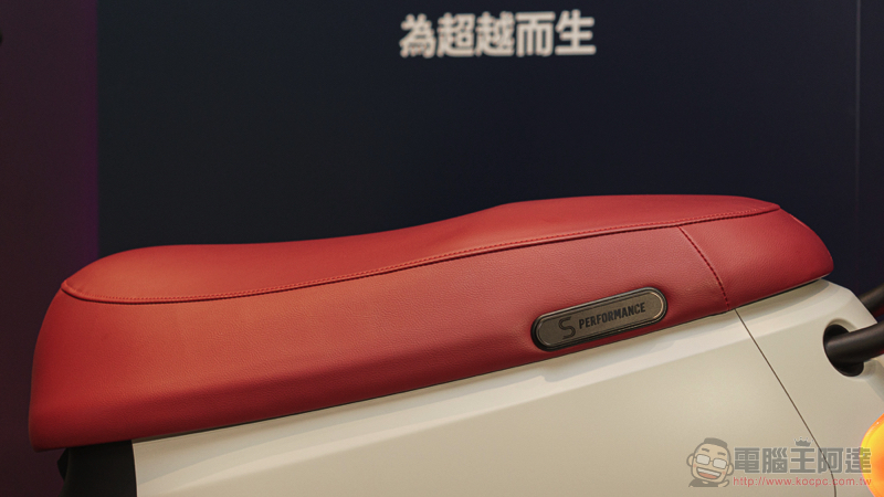 價位不變性能升級 Gogoro 2 / 3 系列新年式降臨:皮帶傳動、內建胎壓偵測「輕量化輪框」 - 電腦王阿達 價位不變性能升級 Gogoro 2 / 3 系列新年式降臨:皮帶傳動、內建胎壓偵測「輕量化輪框」 - 電腦王阿達