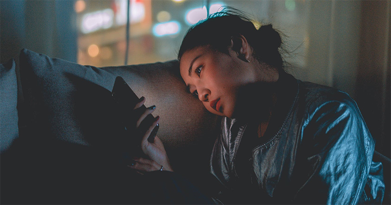 科技豆知識：手機、平板上的「夜間模式」真的能不影響睡眠嗎？ - 電腦王阿達