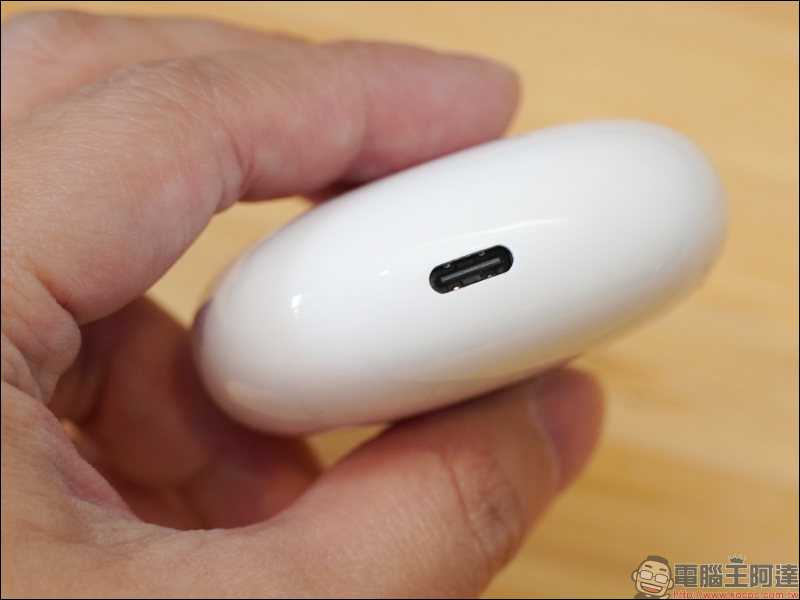 realme Buds Air 2 Neo 開箱、動手玩|敢越級再延續,同價位首款主動降噪真無線藍牙耳機!通透模式通勤更安全(同場加映:realme Buds Air 2 外觀比較) - 電腦王阿達 realme Buds Air 2 Neo 開箱、動手玩|敢越級再延續,同價位首款主動降噪真無線藍牙耳機!通透模式通勤更安全(同場加映:realme Buds Air 2 外觀比較) - 電腦王阿達