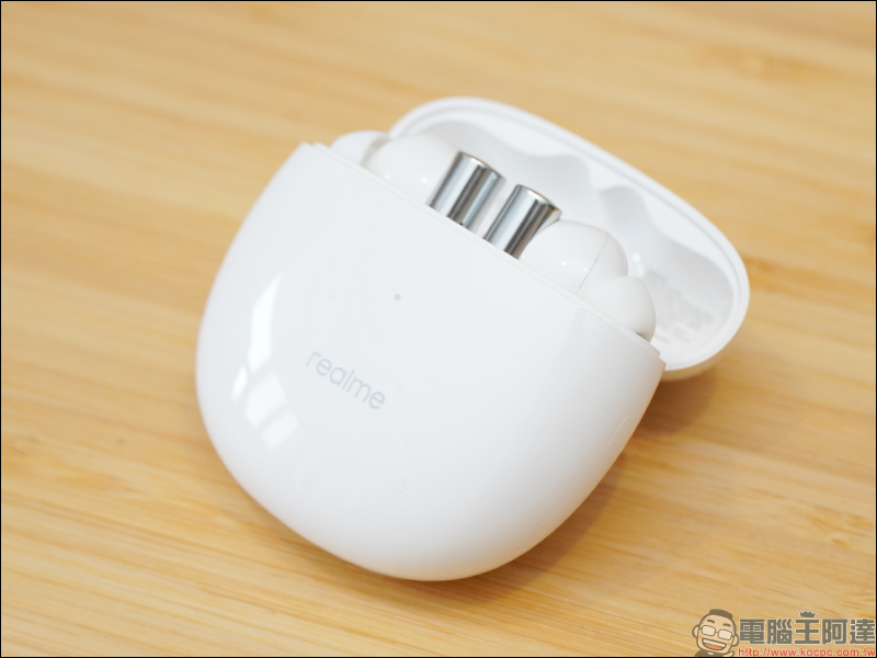 realme Buds Air 2 Neo 開箱、動手玩|敢越級再延續,同價位首款主動降噪真無線藍牙耳機!通透模式通勤更安全(同場加映:realme Buds Air 2 外觀比較) - 電腦王阿達 realme Buds Air 2 Neo 開箱、動手玩|敢越級再延續,同價位首款主動降噪真無線藍牙耳機!通透模式通勤更安全(同場加映:realme Buds Air 2 外觀比較) - 電腦王阿達