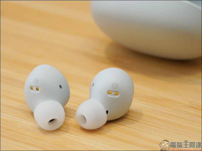 realme Buds Air 2 Neo 開箱、動手玩|敢越級再延續,同價位首款主動降噪真無線藍牙耳機!通透模式通勤更安全(同場加映:realme Buds Air 2 外觀比較) - 電腦王阿達 realme Buds Air 2 Neo 開箱、動手玩|敢越級再延續,同價位首款主動降噪真無線藍牙耳機!通透模式通勤更安全(同場加映:realme Buds Air 2 外觀比較) - 電腦王阿達