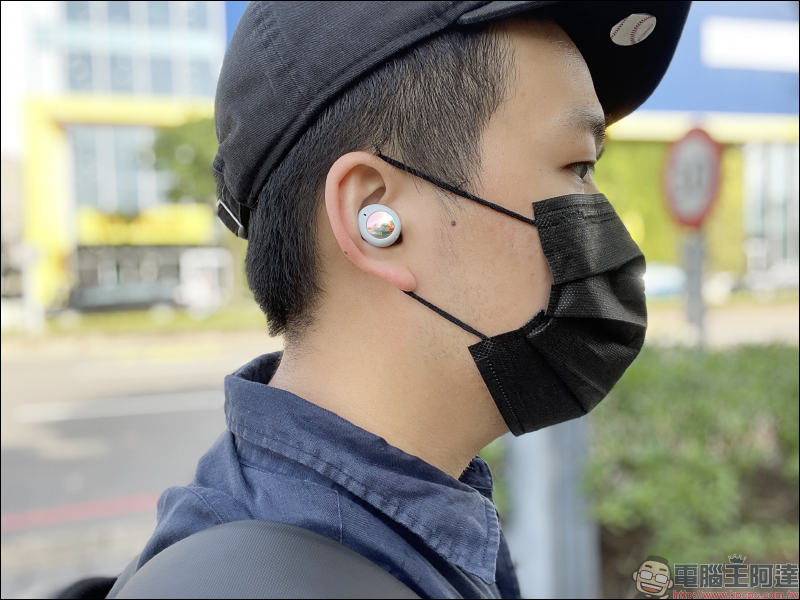 realme Buds Air 2 Neo 開箱、動手玩|敢越級再延續,同價位首款主動降噪真無線藍牙耳機!通透模式通勤更安全(同場加映:realme Buds Air 2 外觀比較) - 電腦王阿達 realme Buds Air 2 Neo 開箱、動手玩|敢越級再延續,同價位首款主動降噪真無線藍牙耳機!通透模式通勤更安全(同場加映:realme Buds Air 2 外觀比較) - 電腦王阿達