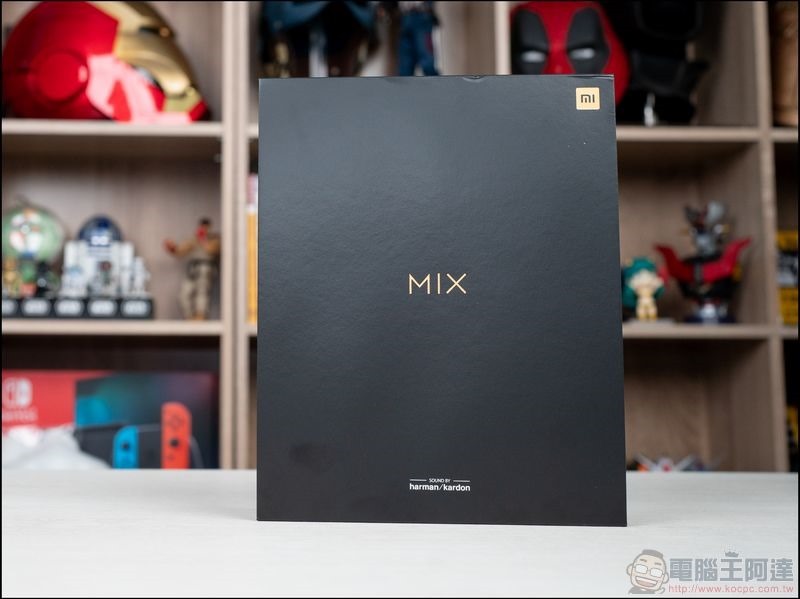 小米 MIX FOLD 開箱 - 02 小米 MIX FOLD 開箱 - 02