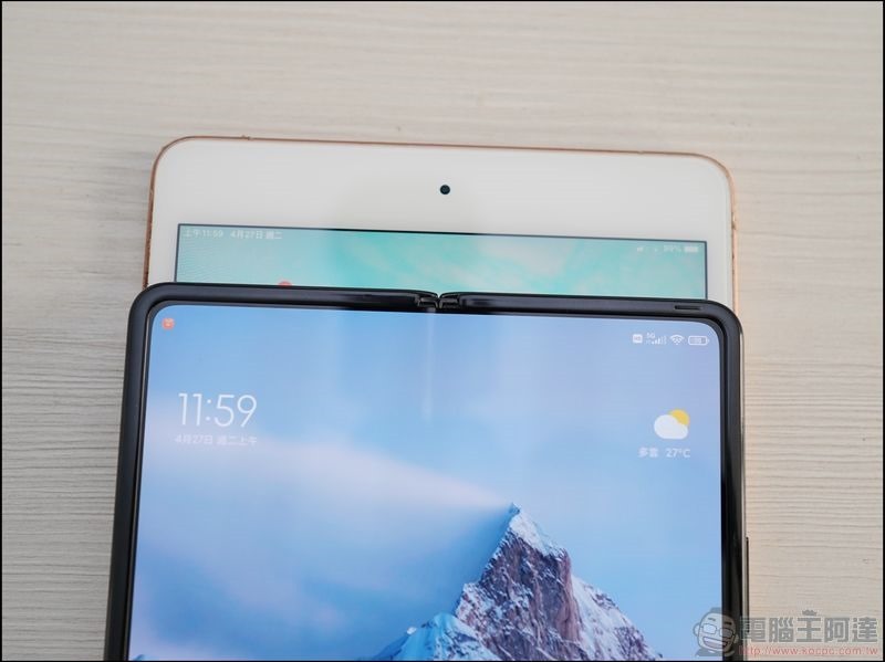 小米 MIX FOLD vs iPad mini - 02 小米 MIX FOLD vs iPad mini - 02