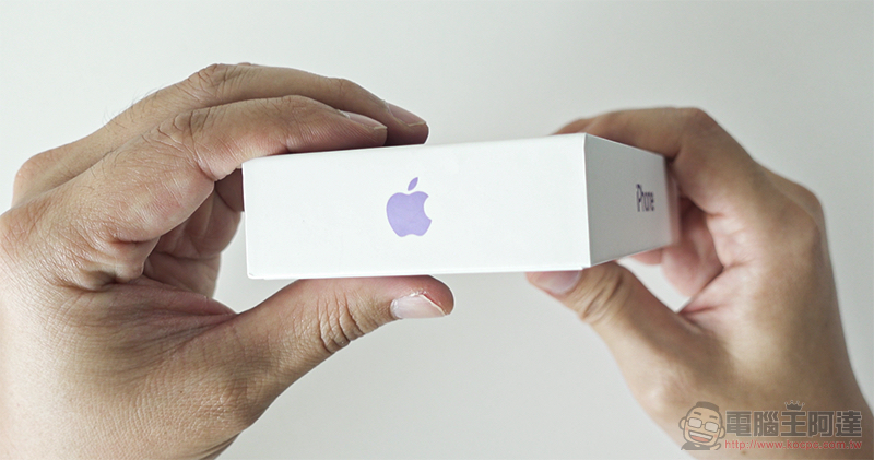 紫色款 iPhone 12 mini 暖心新色開箱,Apple 春季新色配件也一起動手玩! - 電腦王阿達 紫色款 iPhone 12 mini 暖心新色開箱,Apple 春季新色配件也一起動手玩! - 電腦王阿達