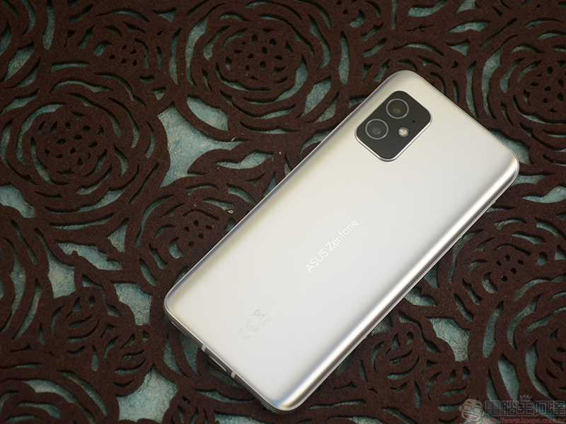 ZenFone 8 快速動手玩,麻雀雖小,效能、電力絕不打折 - 電腦王阿達 ZenFone 8 快速動手玩,麻雀雖小,效能、電力絕不打折 - 電腦王阿達
