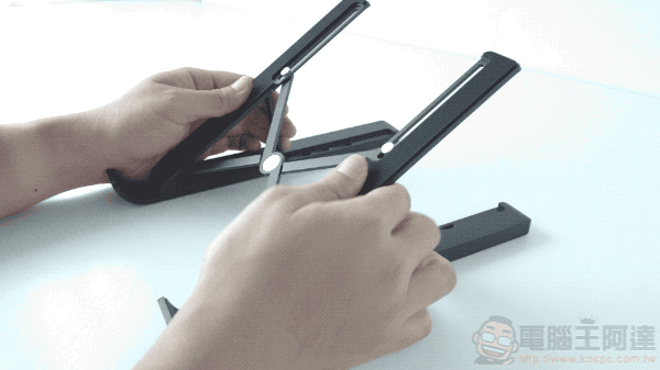 全球首款 X-Kit 集線筆電支架開箱:「多角度可調+超可攜性」給你超極限擴充體驗(評價 / 評測 / 動手玩) - 電腦王阿達 全球首款 X-Kit 集線筆電支架開箱:「多角度可調+超可攜性」給你超極限擴充體驗(評價 / 評測 / 動手玩) - 電腦王阿達
