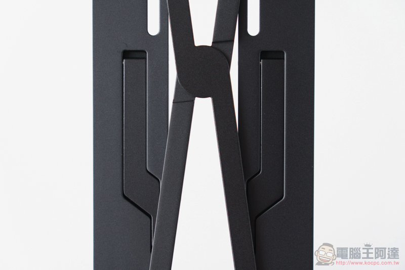 全球首款 X-Kit 集線筆電支架開箱：「多角度可調＋超可攜性」給你超極限擴充體驗（評價 / 評測 / 動手玩） - 電腦王阿達