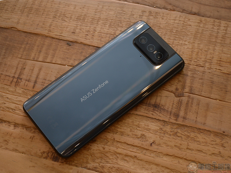 ZenFone 8 Flip 快速動手玩,翻轉鏡頭基因繼續保留 - 電腦王阿達 ZenFone 8 Flip 快速動手玩,翻轉鏡頭基因繼續保留 - 電腦王阿達