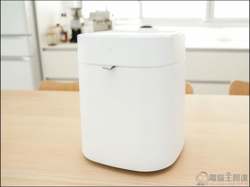 拓牛T Air X 全自動垃圾桶 開箱 - 05 拓牛T Air X 全自動垃圾桶 開箱 - 05