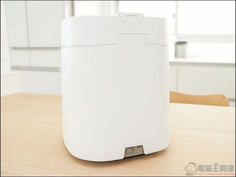拓牛T Air X 全自動垃圾桶 開箱 - 06 拓牛T Air X 全自動垃圾桶 開箱 - 06