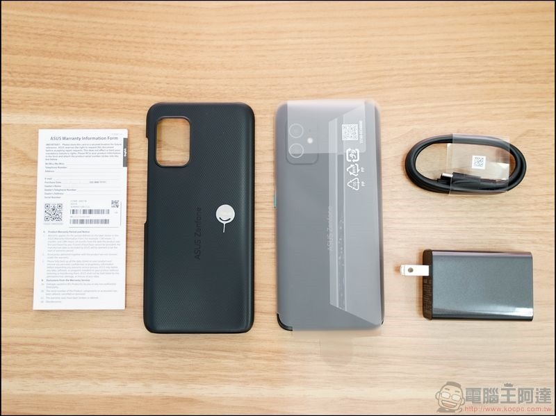ASUS Zenfone 8 開箱 - 04 ASUS Zenfone 8 開箱 - 04
