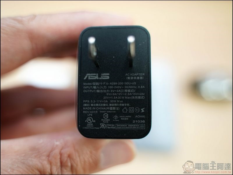 ASUS Zenfone 8 開箱 - 05 ASUS Zenfone 8 開箱 - 05