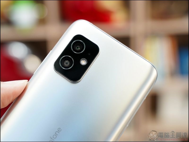 ASUS Zenfone 8 開箱 - 08 ASUS Zenfone 8 開箱 - 08