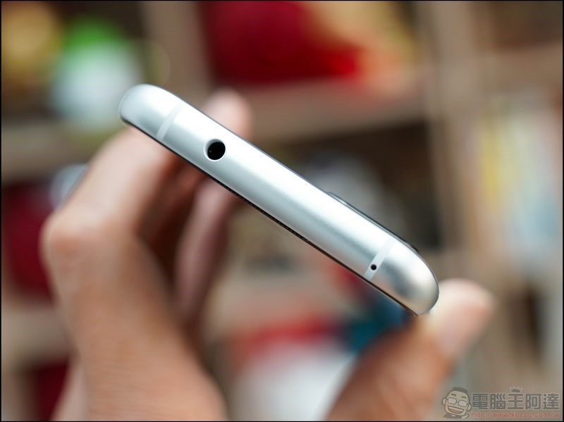 ASUS Zenfone 8 開箱 - 09 ASUS Zenfone 8 開箱 - 09