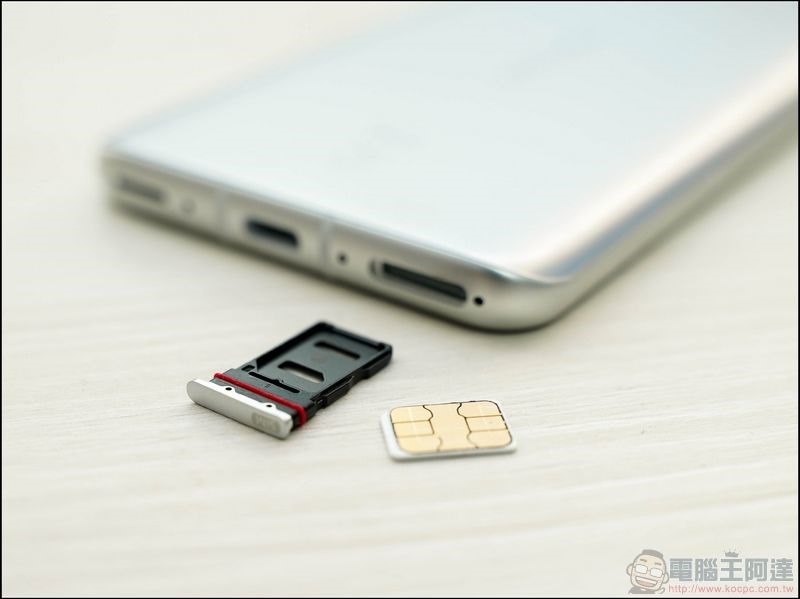 ASUS Zenfone 8 開箱 - 12 ASUS Zenfone 8 開箱 - 12