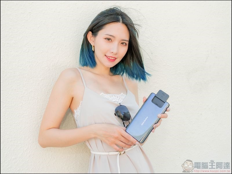 ASUS Zenfone 8 FLIP 開箱 - 07 ASUS Zenfone 8 FLIP 開箱 - 07