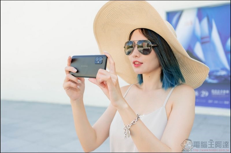 ASUS Zenfone 8 開箱 - 01 ASUS Zenfone 8 開箱 - 01