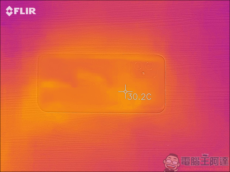 BLACK SHARK 黑鯊冰封磁吸散熱器,第一款支援 MagSafe 的手機散熱器,雙平台都可用! - 電腦王阿達 BLACK SHARK 黑鯊冰封磁吸散熱器,第一款支援 MagSafe 的手機散熱器,雙平台都可用! - 電腦王阿達