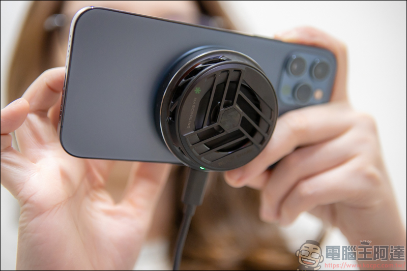 專利揭露蘋果 iPhone 原廠相機與電競遊戲 MagSafe 手機殼的可能設計 - 電腦王阿達