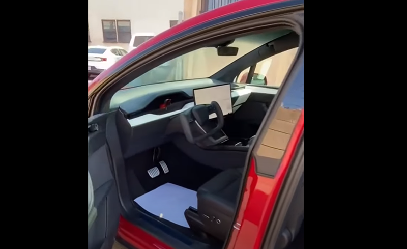 新款 Tesla Model X 首部實車影片現身！ - 電腦王阿達