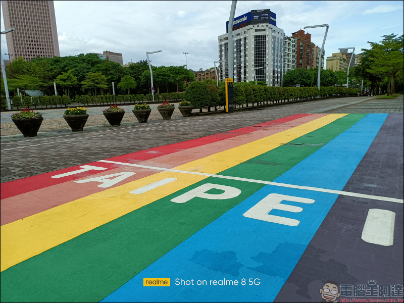 realme 8 5G 開箱動手玩|登入 5G・越級體驗!全台首搭載天璣 700 5G 處理器,全新夜景濾鏡、5000mAh 大電量 - 電腦王阿達 realme 8 5G 開箱動手玩|登入 5G・越級體驗!全台首搭載天璣 700 5G 處理器,全新夜景濾鏡、5000mAh 大電量 - 電腦王阿達