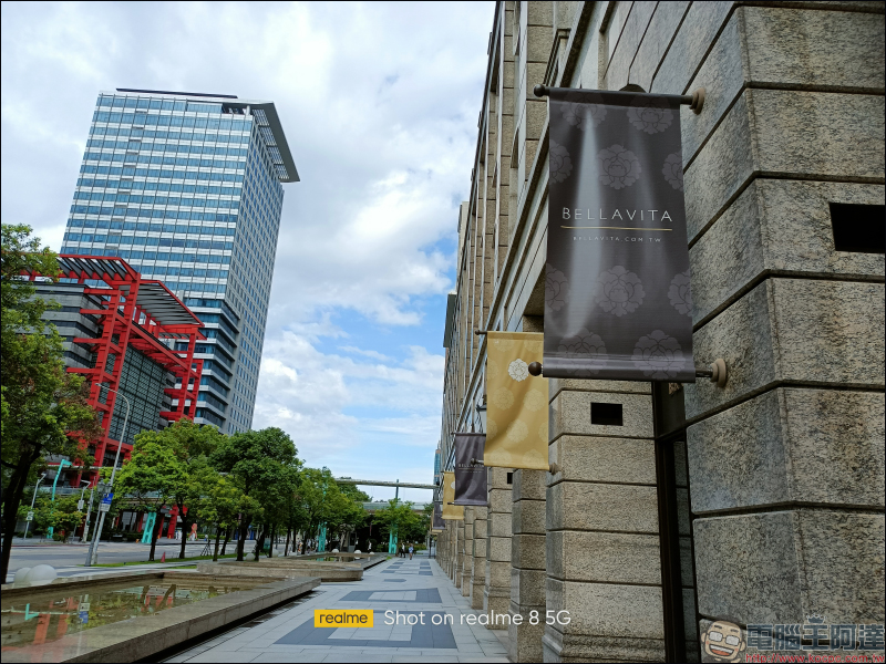 realme 8 5G 開箱動手玩|登入 5G・越級體驗!全台首搭載天璣 700 5G 處理器,全新夜景濾鏡、5000mAh 大電量 - 電腦王阿達 realme 8 5G 開箱動手玩|登入 5G・越級體驗!全台首搭載天璣 700 5G 處理器,全新夜景濾鏡、5000mAh 大電量 - 電腦王阿達