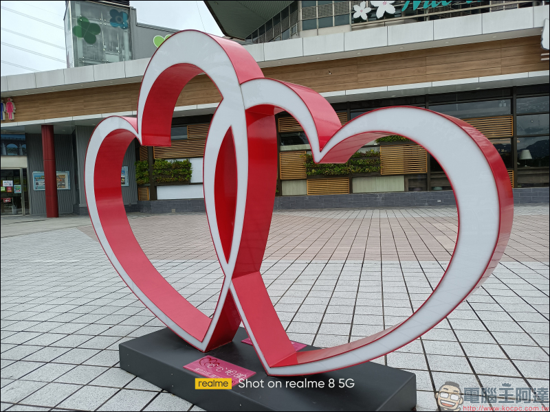 realme 8 5G 開箱動手玩|登入 5G・越級體驗!全台首搭載天璣 700 5G 處理器,全新夜景濾鏡、5000mAh 大電量 - 電腦王阿達 realme 8 5G 開箱動手玩|登入 5G・越級體驗!全台首搭載天璣 700 5G 處理器,全新夜景濾鏡、5000mAh 大電量 - 電腦王阿達