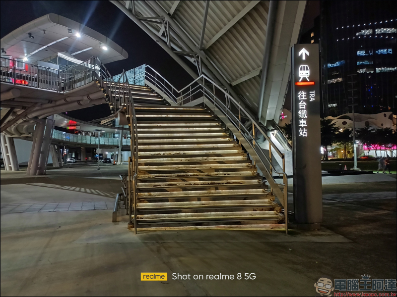 realme 8 5G 開箱動手玩|登入 5G・越級體驗!全台首搭載天璣 700 5G 處理器,全新夜景濾鏡、5000mAh 大電量 - 電腦王阿達 realme 8 5G 開箱動手玩|登入 5G・越級體驗!全台首搭載天璣 700 5G 處理器,全新夜景濾鏡、5000mAh 大電量 - 電腦王阿達