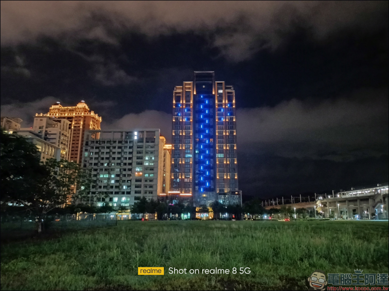 realme 8 5G 開箱動手玩|登入 5G・越級體驗!全台首搭載天璣 700 5G 處理器,全新夜景濾鏡、5000mAh 大電量 - 電腦王阿達 realme 8 5G 開箱動手玩|登入 5G・越級體驗!全台首搭載天璣 700 5G 處理器,全新夜景濾鏡、5000mAh 大電量 - 電腦王阿達