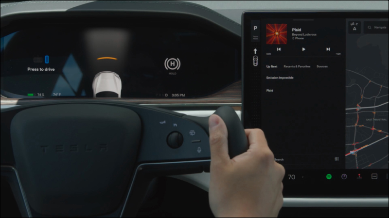 特斯拉 Model S 官方教學影片釋出:全新駕駛介面、Yoke 方向盤操作一次搞懂!(同場加映:Model S Plaid 簡單粗暴的起步加速實錄) - 電腦王阿達 特斯拉 Model S 官方教學影片釋出:全新駕駛介面、Yoke 方向盤操作一次搞懂!(同場加映:Model S Plaid 簡單粗暴的起步加速實錄) - 電腦王阿達
