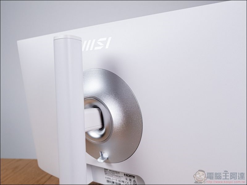 超實用工作型電競螢幕 MSI Modern MD241P 開箱 - 04 超實用工作型電競螢幕 MSI Modern MD241P 開箱 - 04
