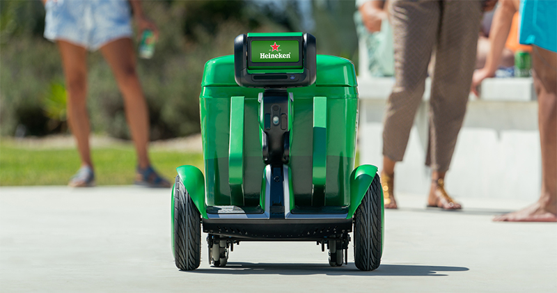 附帶冰桶的 Heineken BOT,冰啤酒、飲料自動跟著你走 - 電腦王阿達 附帶冰桶的 Heineken BOT,冰啤酒、飲料自動跟著你走 - 電腦王阿達