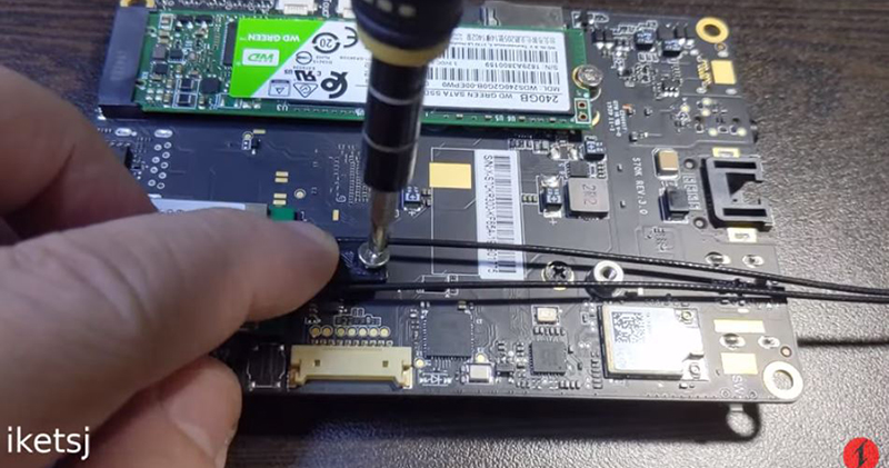 國外 YouTuber 巧手 DIY 製作搭載 macOS Big Sur 的攜帶型裝置 - 電腦王阿達 國外 YouTuber 巧手 DIY 製作搭載 macOS Big Sur 的攜帶型裝置 - 電腦王阿達