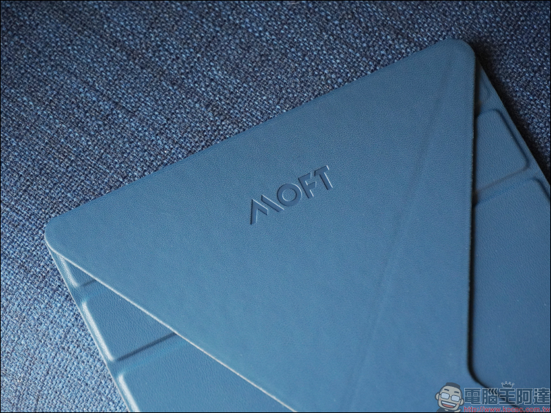 MOFT 磁吸平板支架開箱｜啪嗒，一吸就上！六種角度任意切換，平板升級磁吸支架輕薄好攜帶 - 電腦王阿達