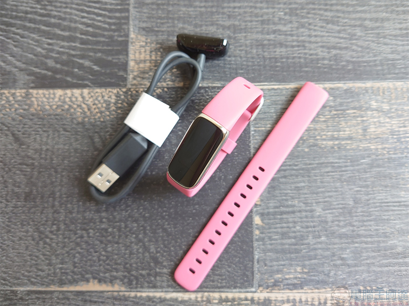 新玩具 Fitbit Luxe 簡單動手玩,輕盈舒適又能滿足日常需要 - 電腦王阿達 新玩具 Fitbit Luxe 簡單動手玩,輕盈舒適又能滿足日常需要 - 電腦王阿達