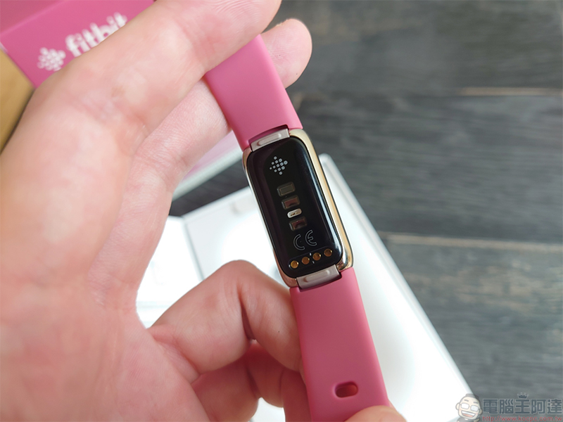 新玩具 Fitbit Luxe 簡單動手玩,輕盈舒適又能滿足日常需要 - 電腦王阿達 新玩具 Fitbit Luxe 簡單動手玩,輕盈舒適又能滿足日常需要 - 電腦王阿達