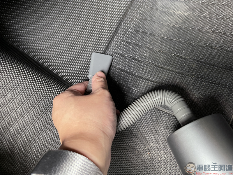 Kamera 充電式無線吸塵器 KA-V11 開箱|吹吸兩用、強大吸力!車用居家吸塵、真空抽氣都好用,隨手清潔好幫手 - 電腦王阿達 Kamera 充電式無線吸塵器 KA-V11 開箱|吹吸兩用、強大吸力!車用居家吸塵、真空抽氣都好用,隨手清潔好幫手 - 電腦王阿達